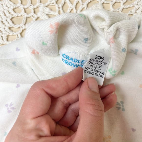 Vintage 1980s Cradle Crowd Baby Girl 24 Months Hearts Bows Turtleneck Tee Shirt - Picture 3 of 3